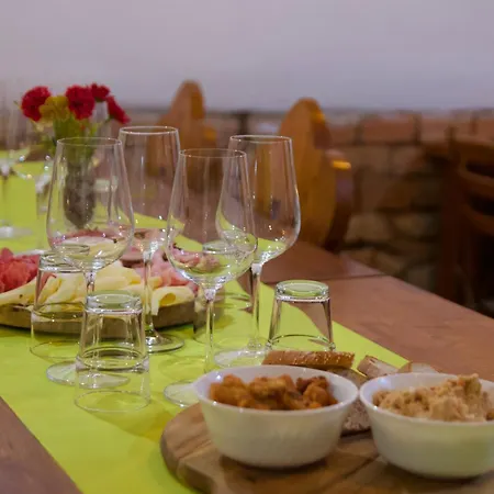 Accommodatie bij particulieren Jaky Svet Nevidel *